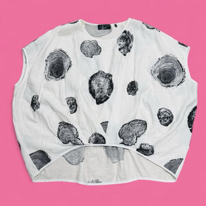 P. Luca Milano Abstract Art Wood Print Top Batwing Dolman Sleeve Black White L